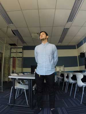 推荐个便宜的无限轰炸手机号码软件